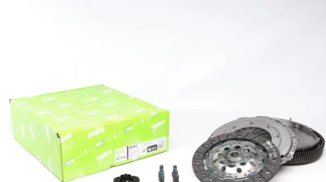 Демпфер + комплект зчеплення VW Caddy 1.9TDI 77kw 04-10/Golf V 1.6TDI 66-77kw 03-08 (+вижимний) VALEO Valeo 837073