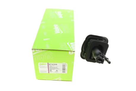 Циліндр зчеплення (головний) Ford Focus II/III/C-max/Mazda 3/5/Volvo C30/S40 II/V50 1.0-2.0D 03- Valeo 874306