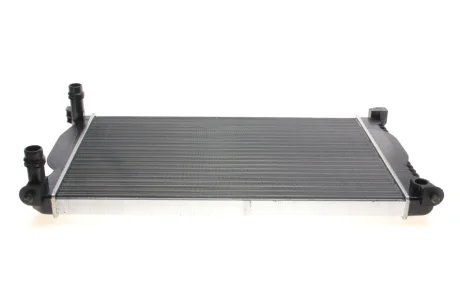 Радіатор охолодження Audi A4 1.6-2.0/1.9/2.0TDI 00-09/Seat Exeo 08-13 VAN WEZEL Van Wezel 03002201