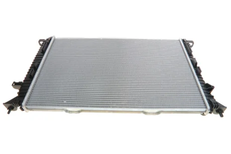 Радіатор охолодження Audi A4/A5/A6/Q3/Q5 1.4-3.0d 07- VAN WEZEL Van Wezel 03002292