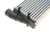 Радиатор интеркулера Van Wezel 03004112 (фото 3)