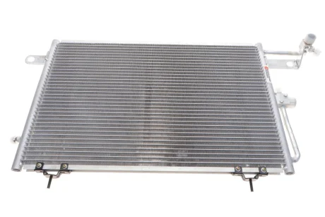 Радіатор кондиціонера Audi 100/A6 1.8-4.2 90-97 VAN WEZEL Van Wezel 03005117
