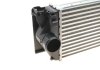 Радиатор интеркулера Van Wezel 30004396 (фото 8)