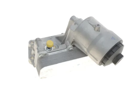 Корпус фільтра масляного (з радіатором) VW Touareg 2.5-6.0 03-10/T5 2.5TDI 03-09 VIKA Vika 11151775401