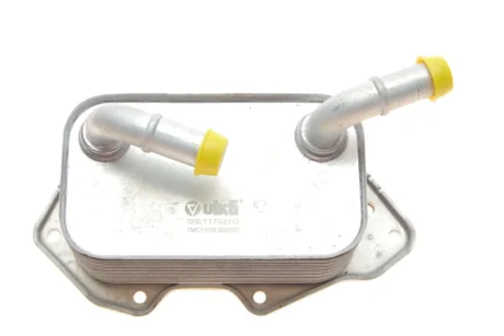 Радіатор масляний Audi A4/A5/A6/A7/Q5/Q7 2.0D-3.2 04- (теплообмінник) VIKA Vika 11170068301